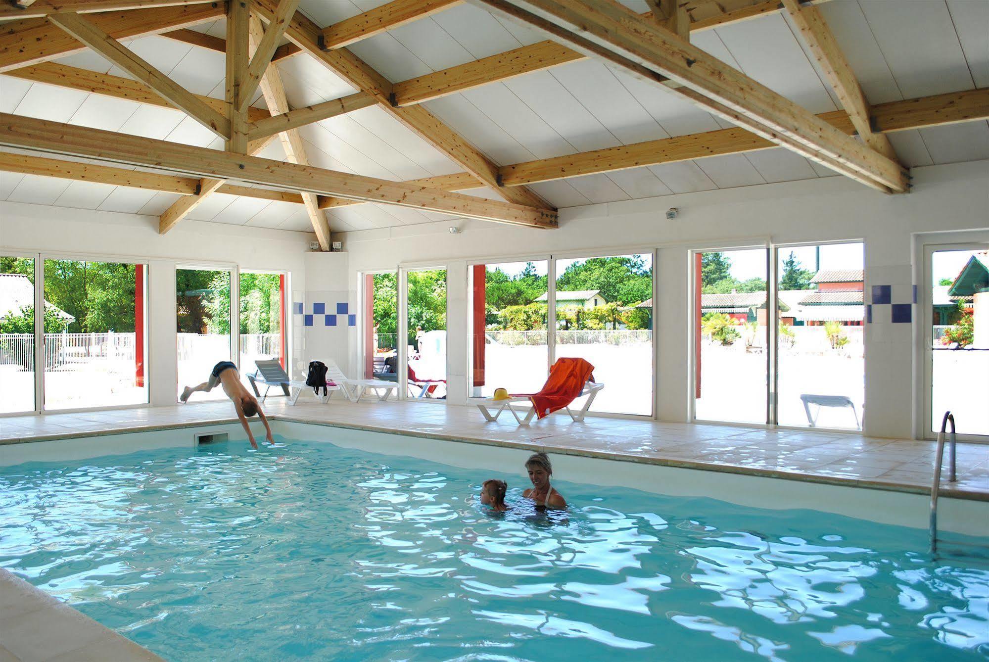 Residence Nemea Les Rives De Saint Brice Арес Экстерьер фото